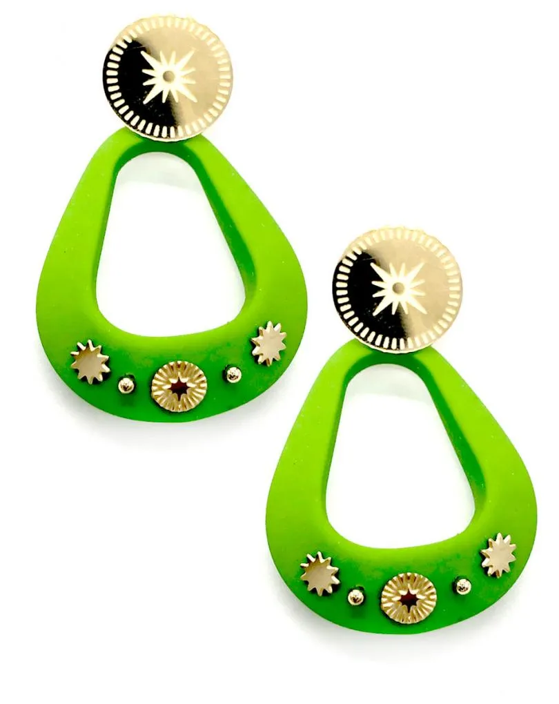 Green irregular hoop earrings decorated in gold.